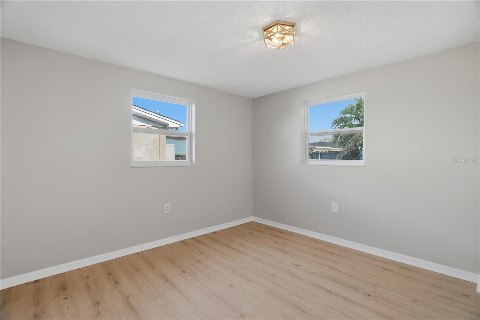 3104 SALISBURY DR — photo 16