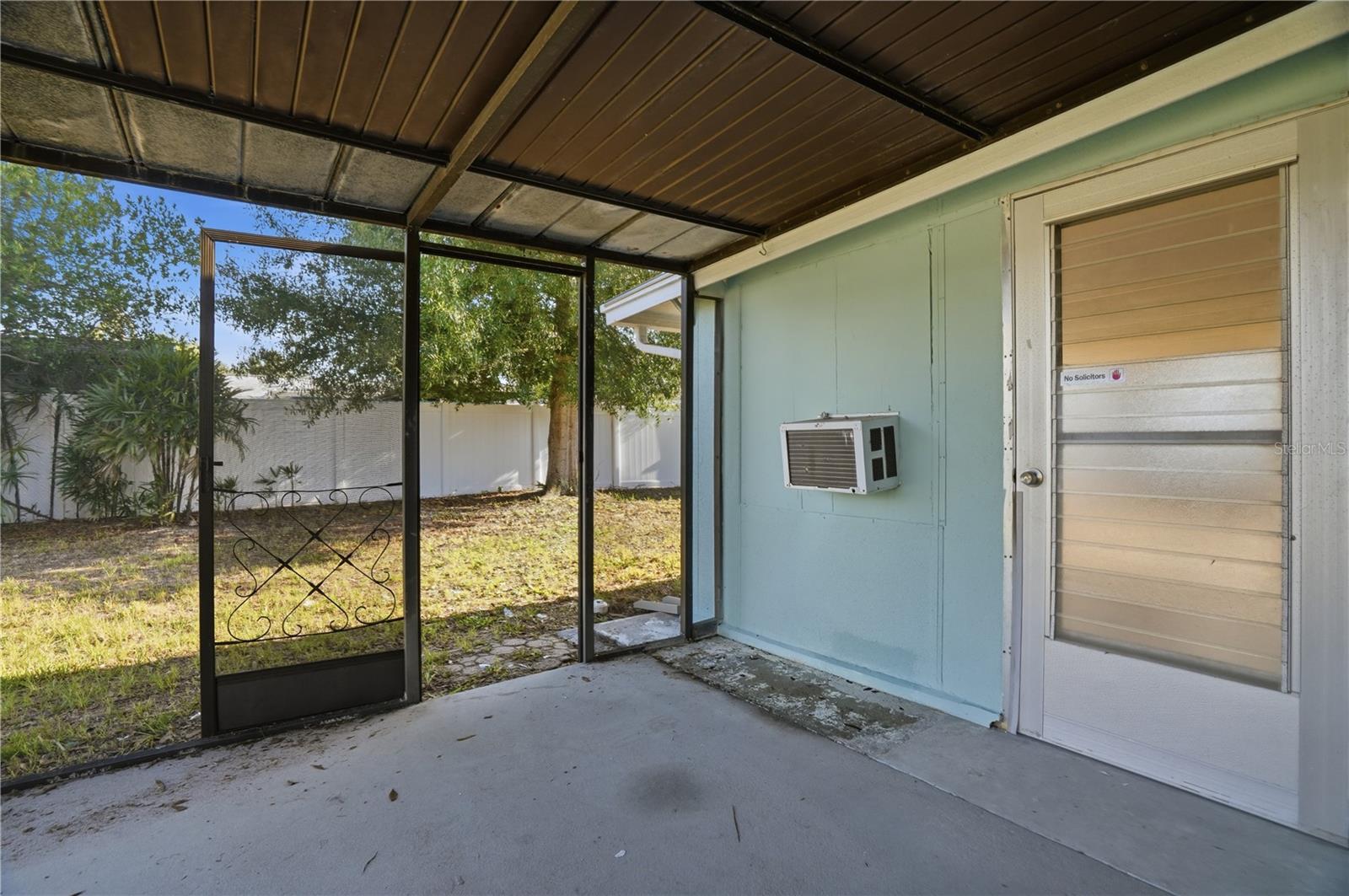 3104 SALISBURY DR — photo 24