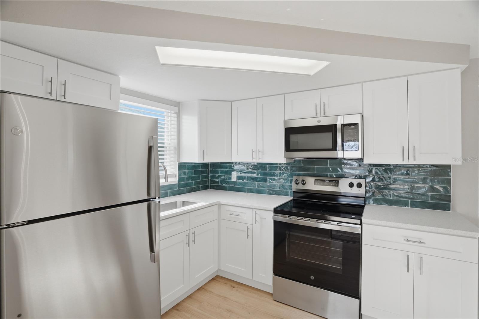 3104 SALISBURY DR — photo 9