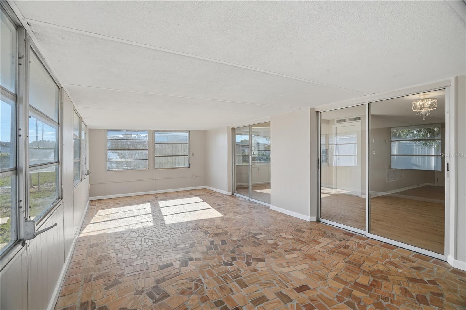 3104 SALISBURY DR — photo 21