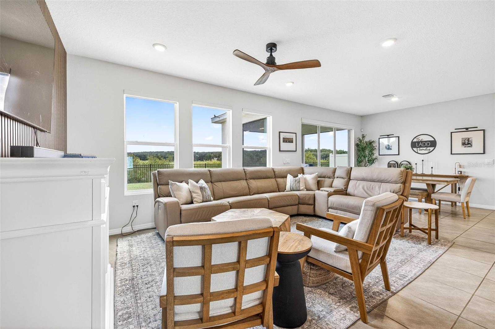 13793 WINEBERRY DR — photo 18