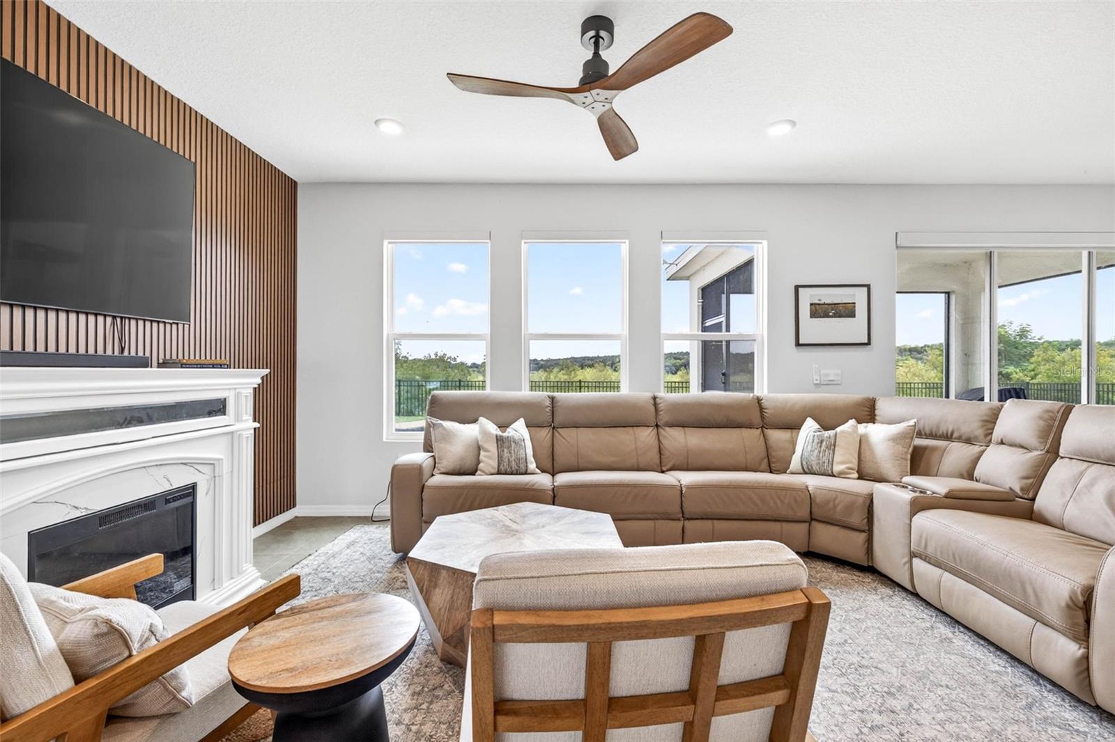 13793 WINEBERRY DR — photo 19