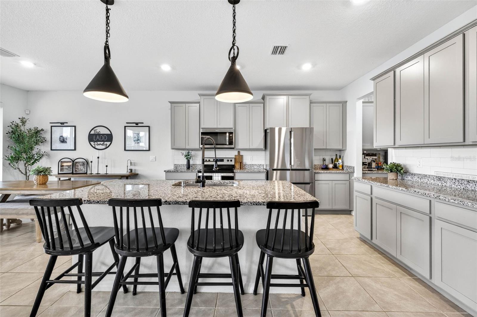 13793 WINEBERRY DR — photo 11