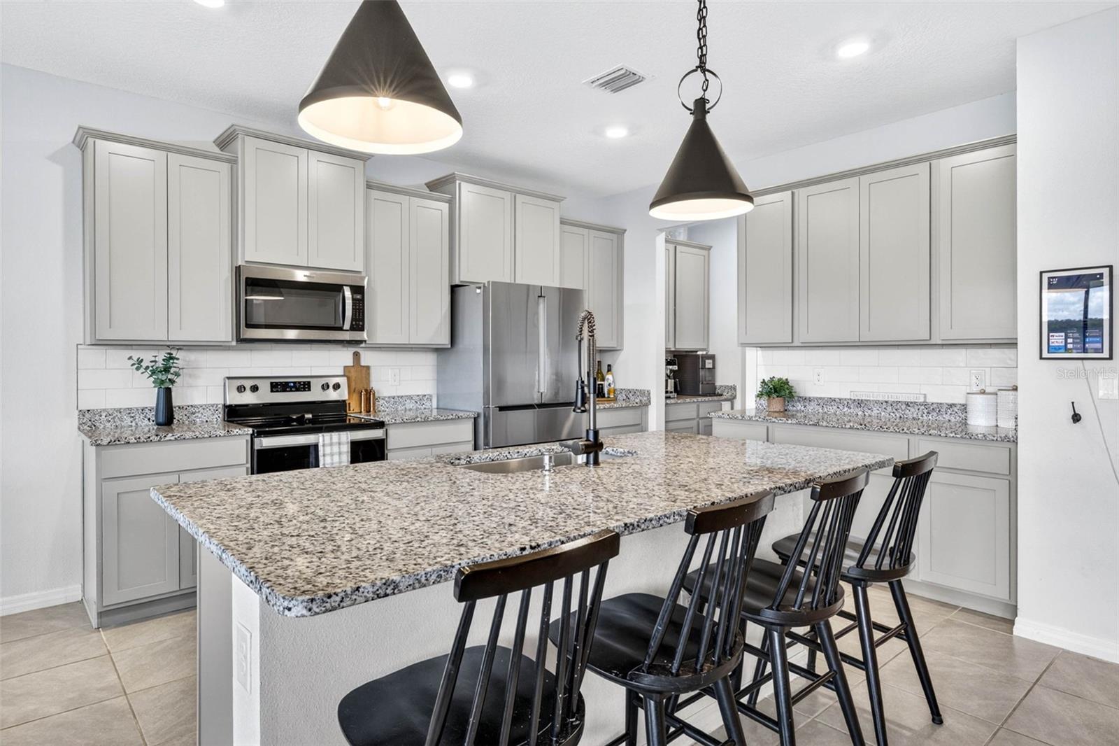 13793 WINEBERRY DR — photo 6