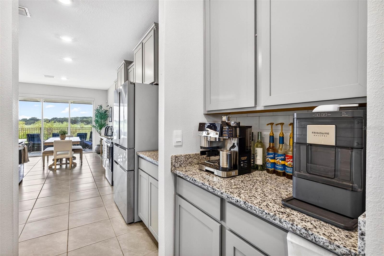 13793 WINEBERRY DR — photo 10