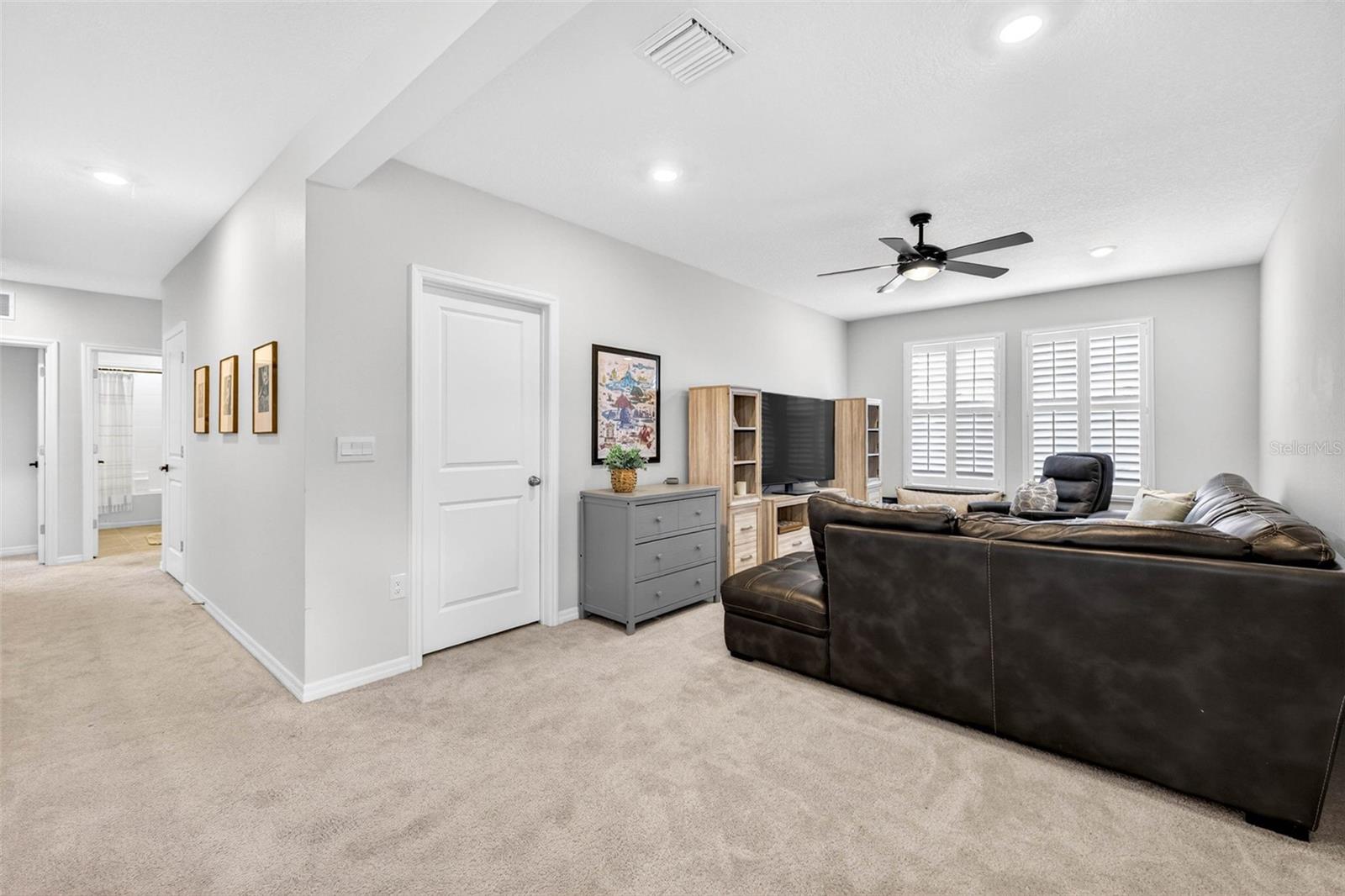 13793 WINEBERRY DR — photo 27