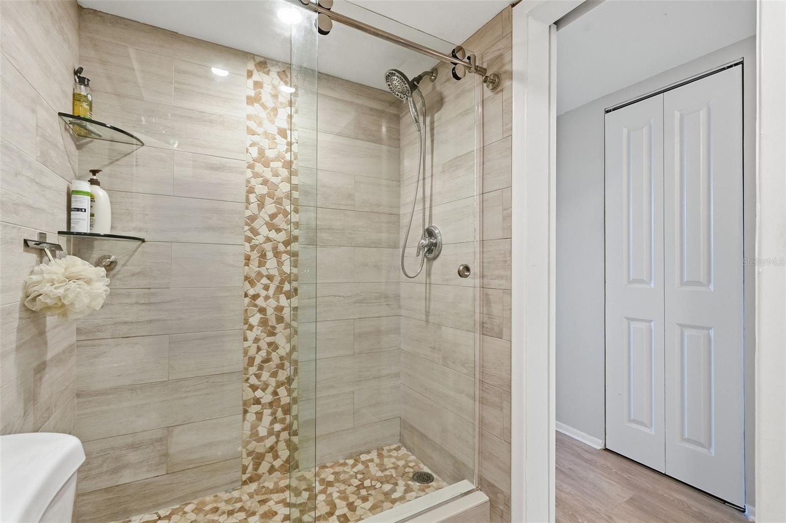 4915 BAY ST NE #323 — photo 8