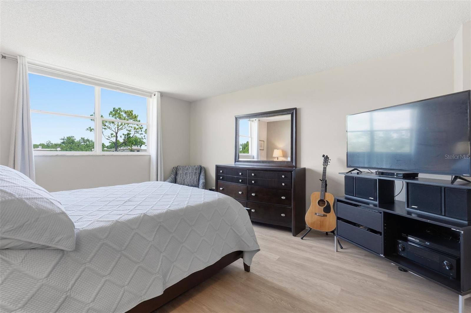 4915 BAY ST NE #323 — photo 32