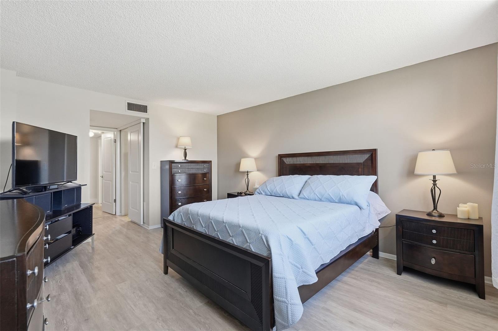 4915 BAY ST NE #323 — photo 34