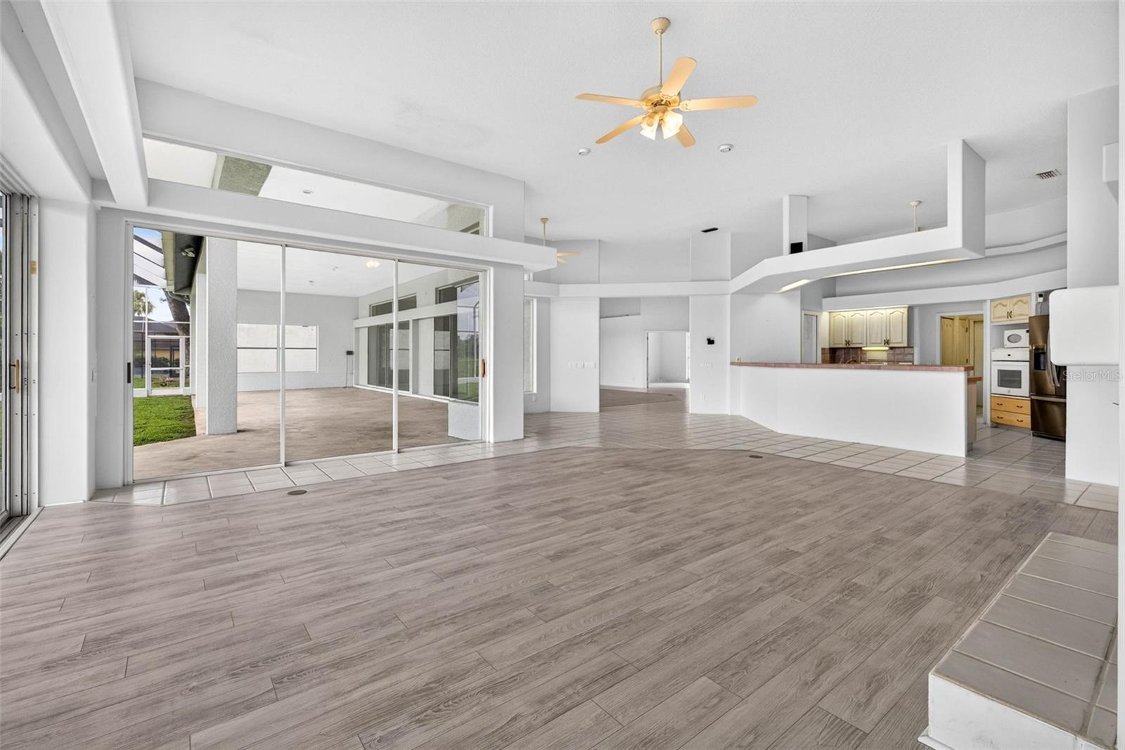 8911 RIVERLACHEN WAY — photo 31