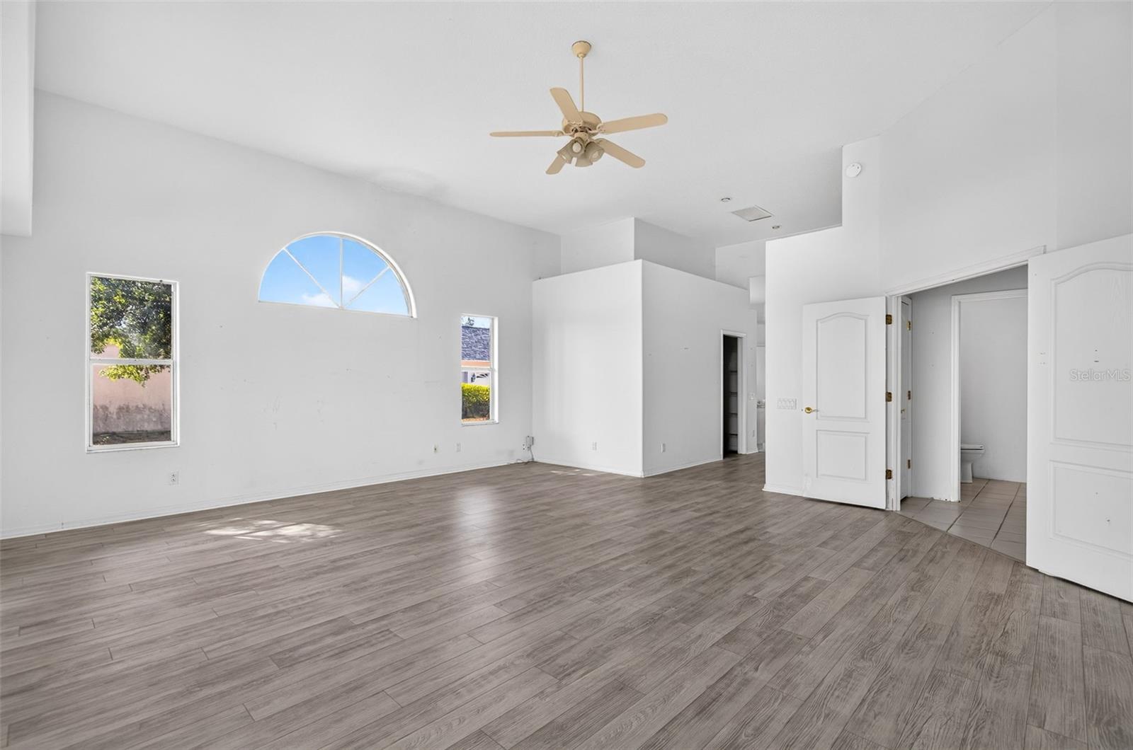8911 RIVERLACHEN WAY — photo 33