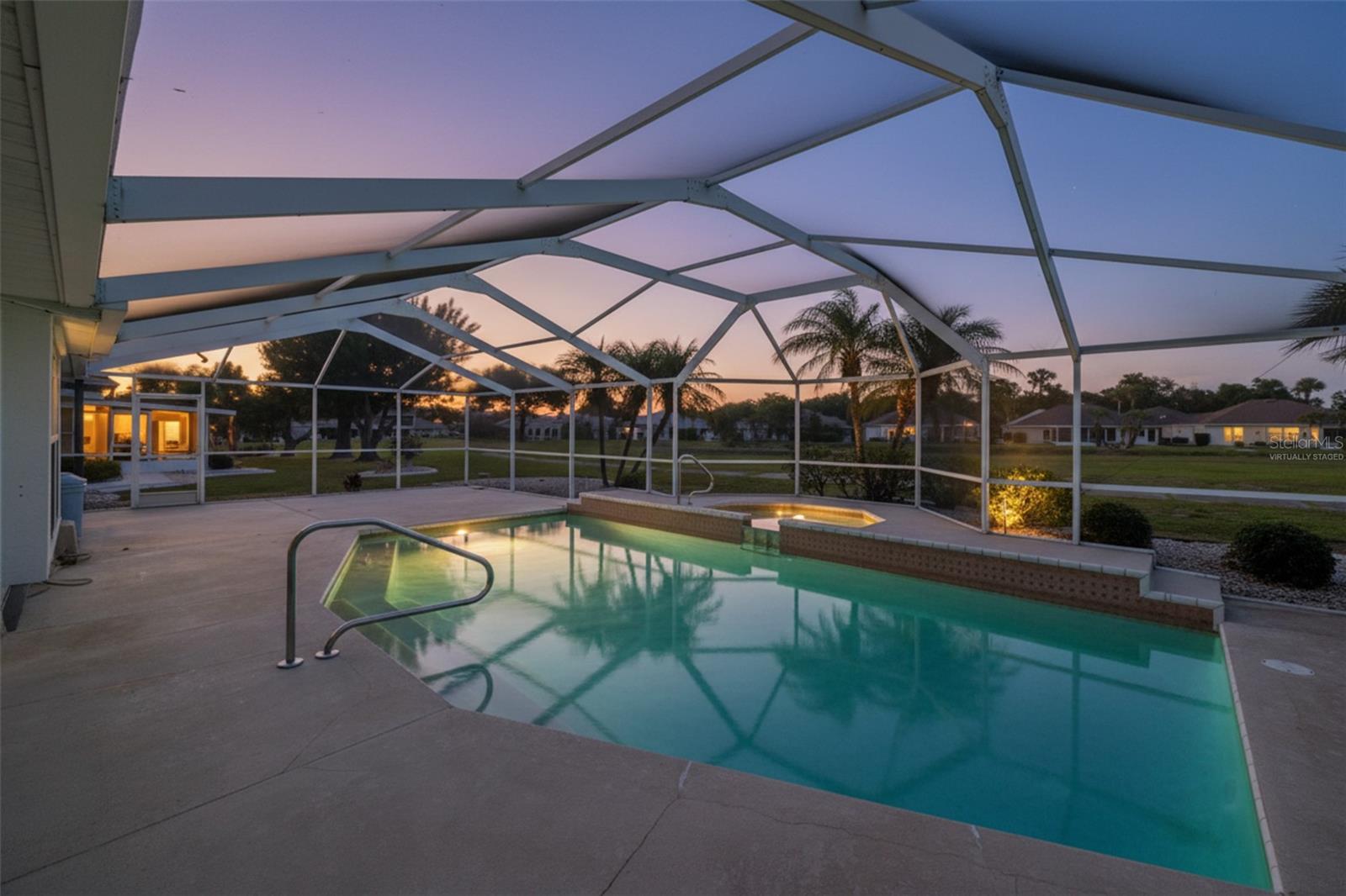 323 CALOOSA PALMS CT — photo 8