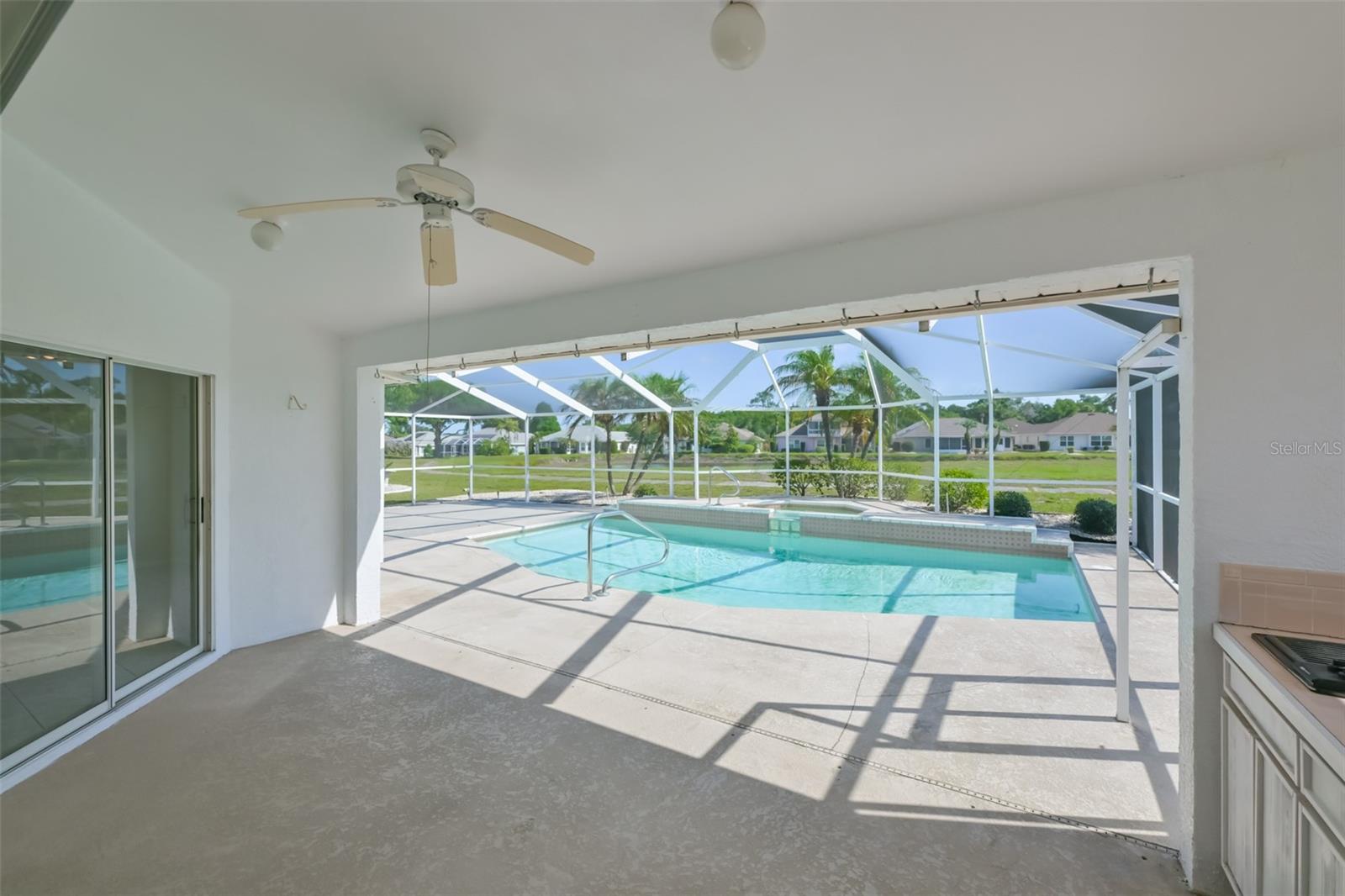 323 CALOOSA PALMS CT — photo 10
