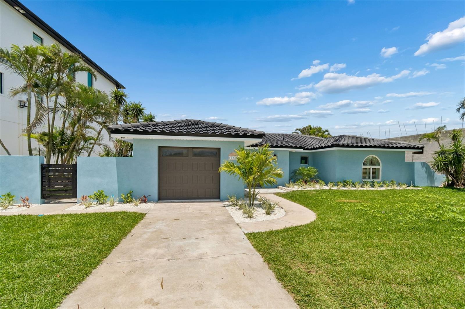 10238 TARPON DR — photo 2