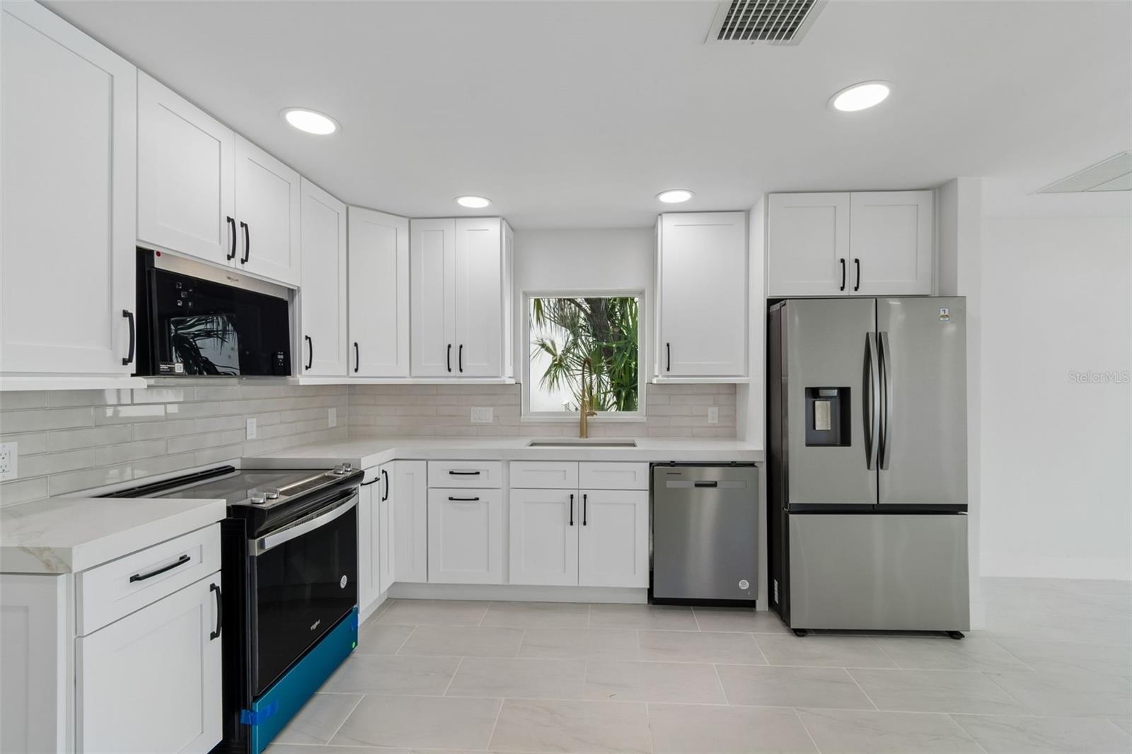 10238 TARPON DR — photo 12