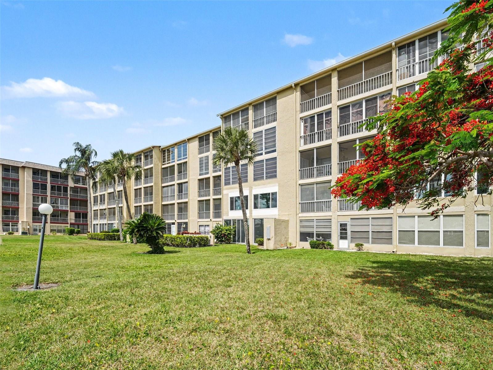 3801 LAKE BAYSHORE DR #H413 — photo 27