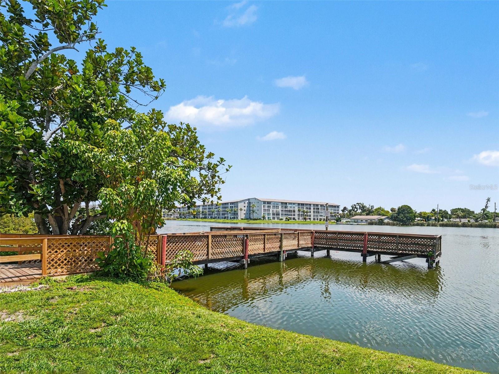 3801 LAKE BAYSHORE DR #H413 — photo 36