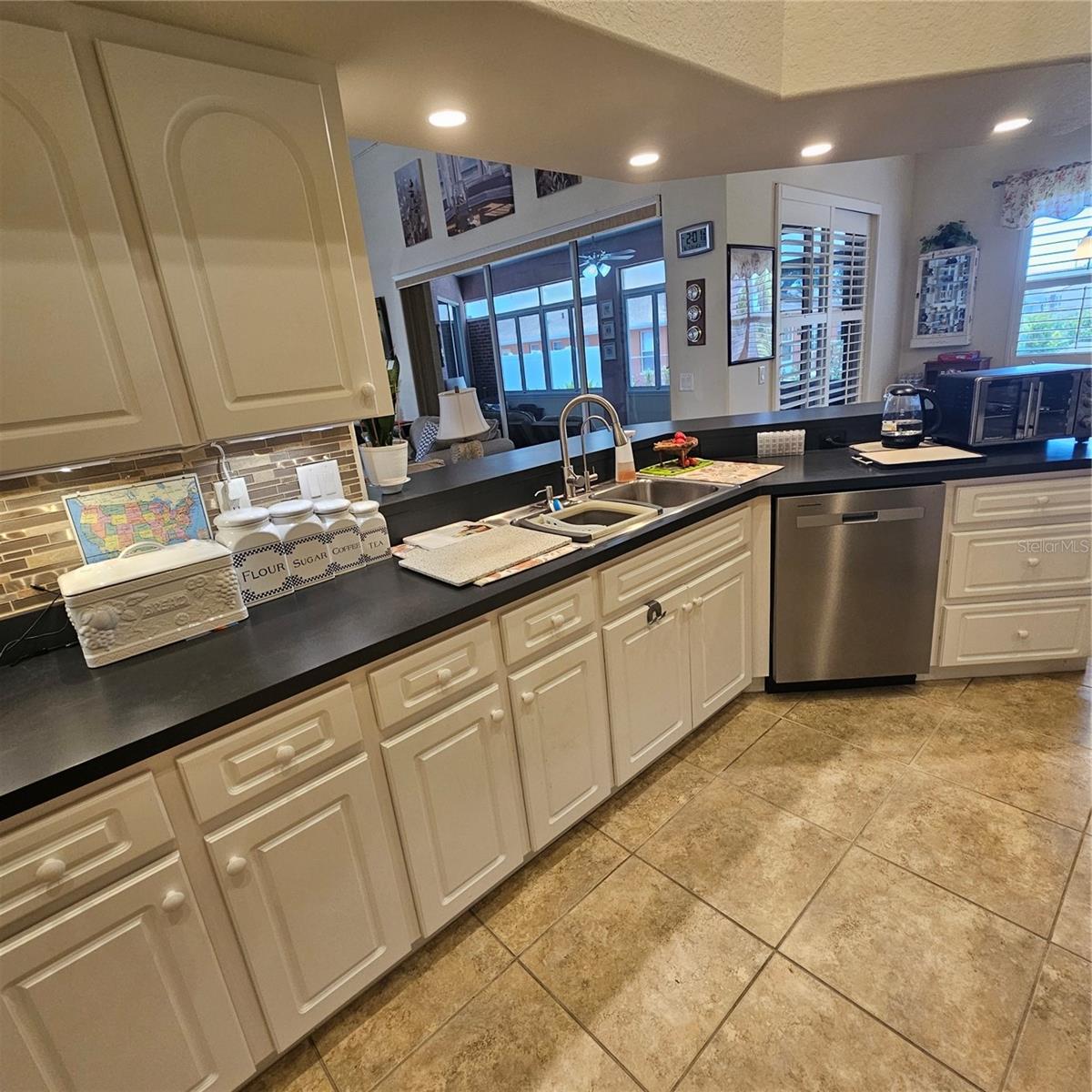 8357 DENARGO RD — photo 16