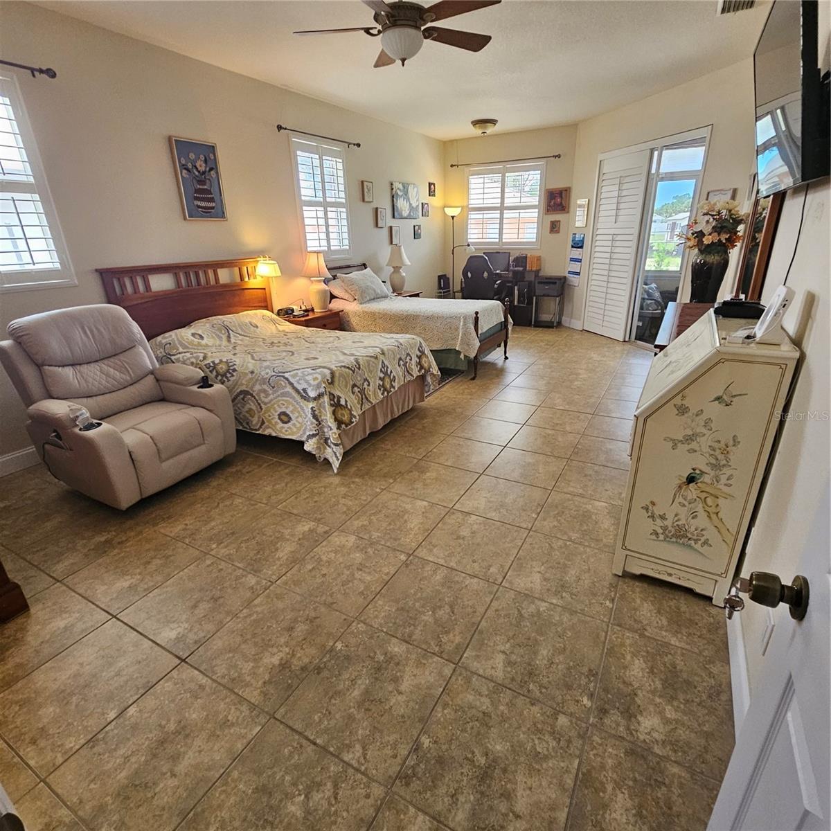 8357 DENARGO RD — photo 21