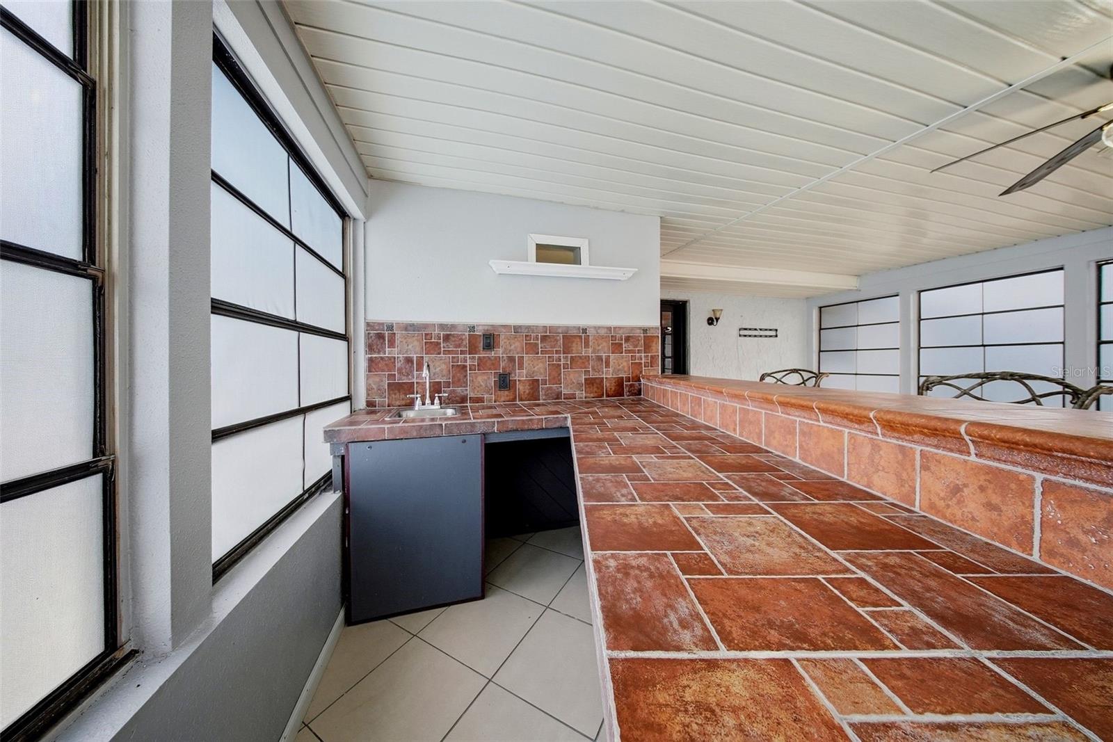 5020 PINE ST — photo 32