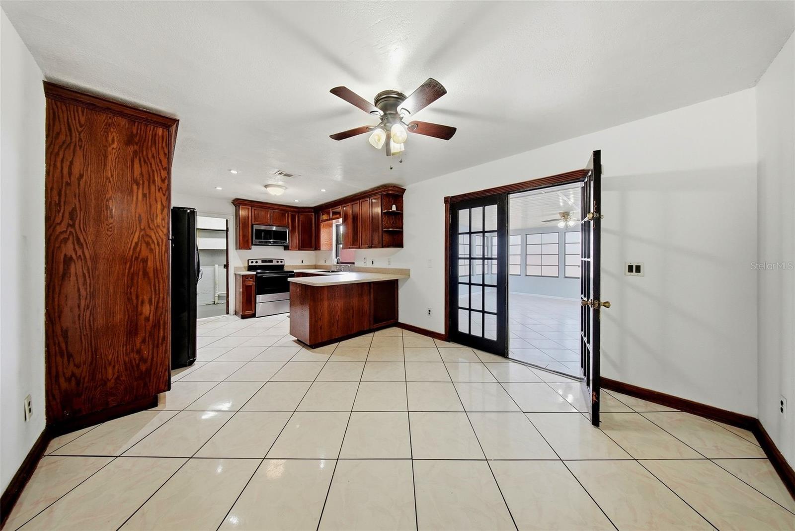 5020 PINE ST — photo 10