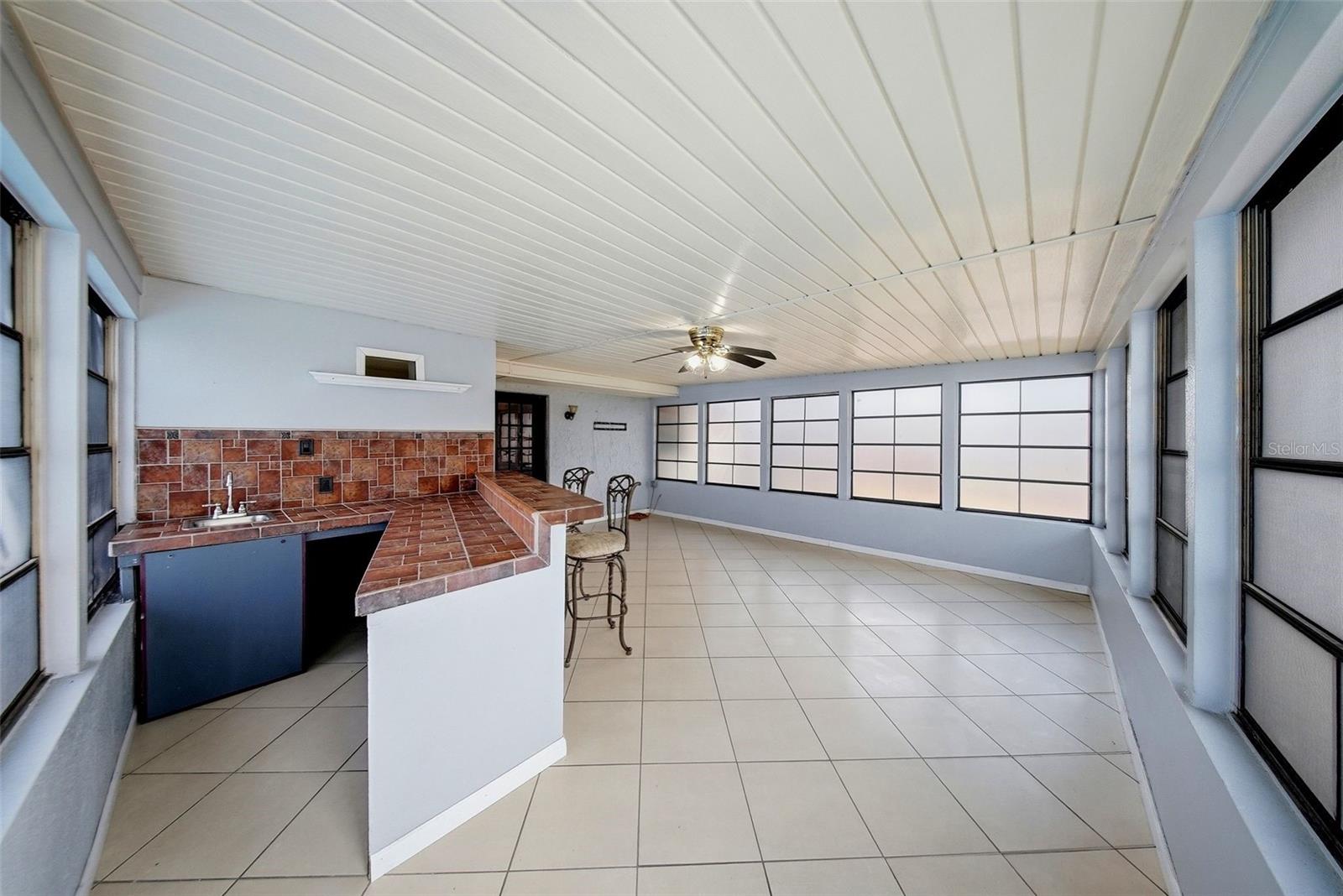 5020 PINE ST — photo 33