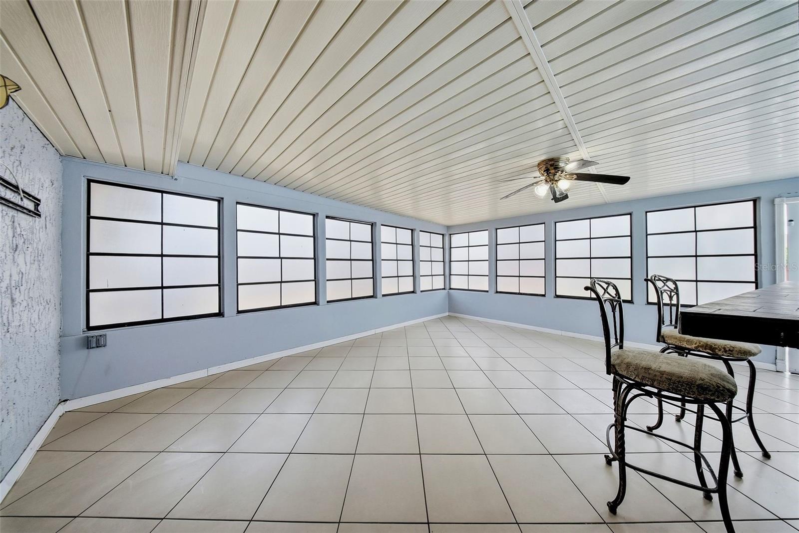 5020 PINE ST — photo 34