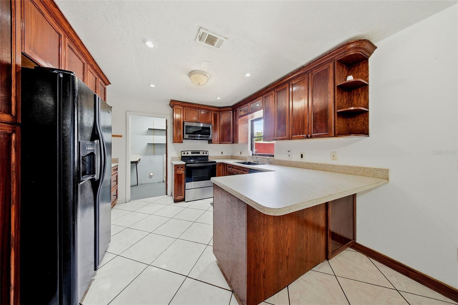 5020 PINE ST — photo 11