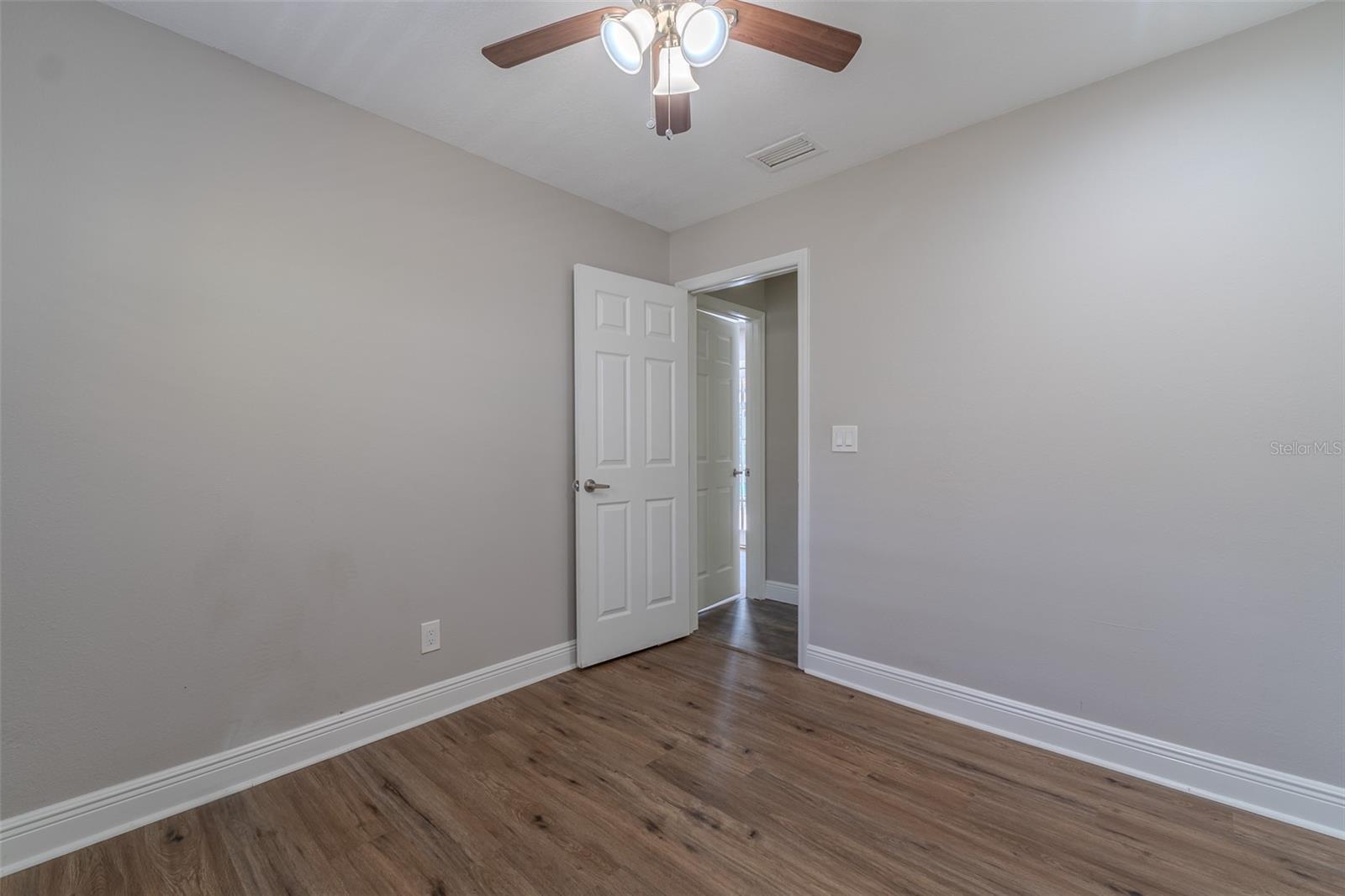 8018 W POCAHONTAS AVE — photo 18