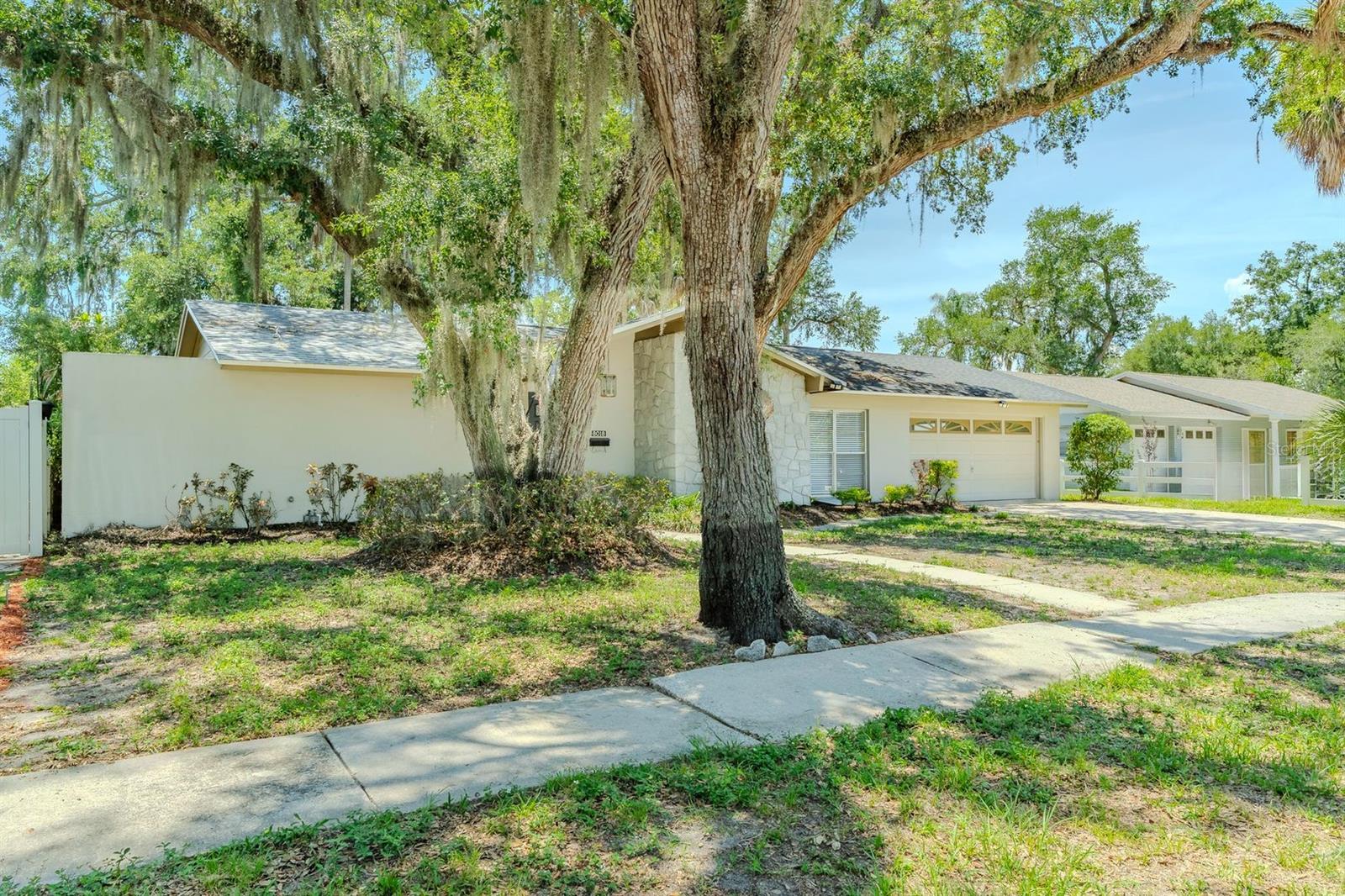 8018 W POCAHONTAS AVE — photo 3