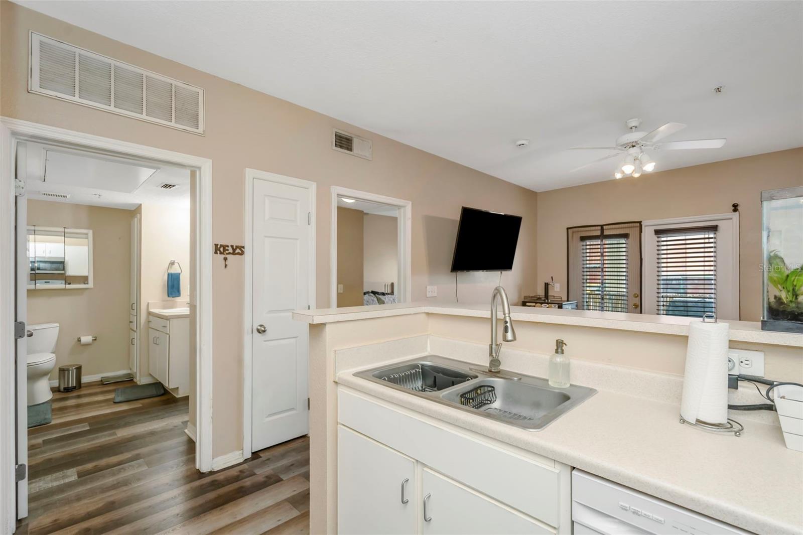 1810 E PALM AVE #5217 — photo 8