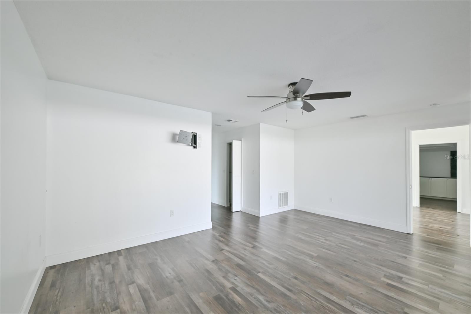 2701 HERNDON ST — photo 22