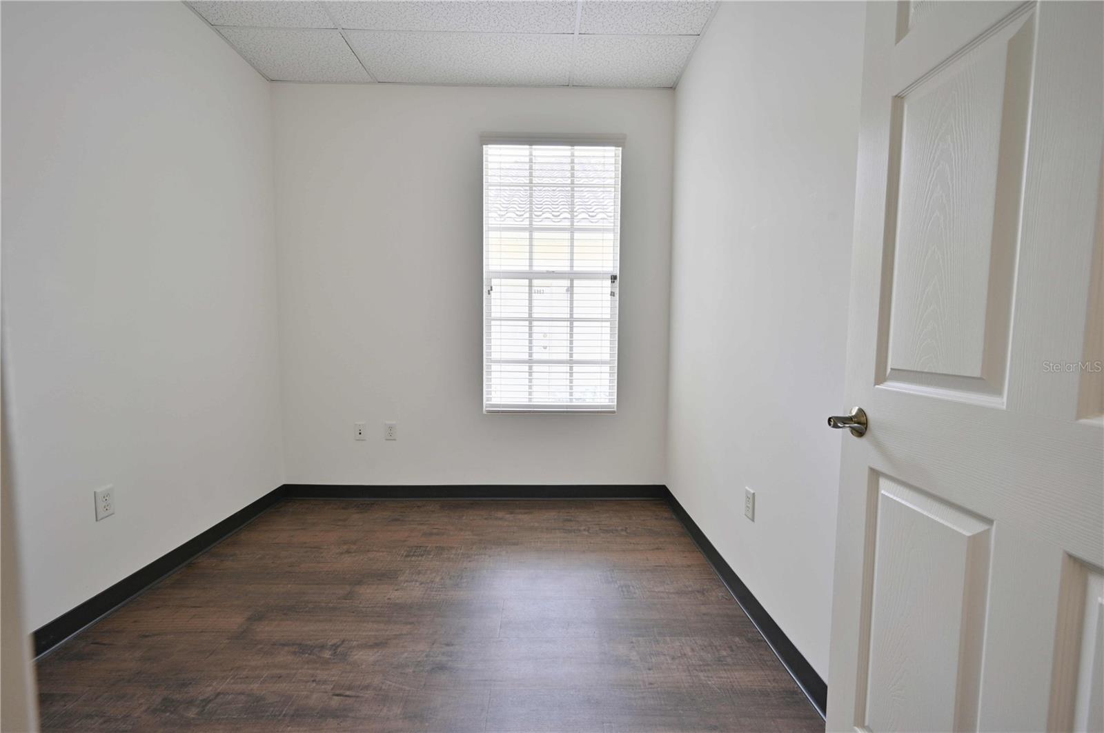6957 E FOWLER AVE — photo 15