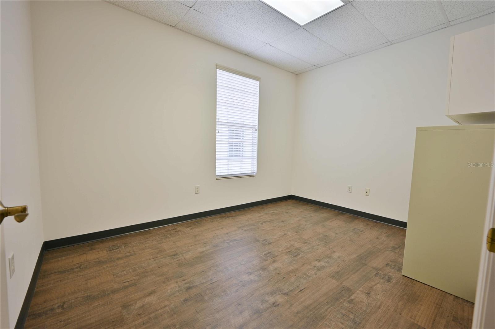 6957 E FOWLER AVE — photo 14