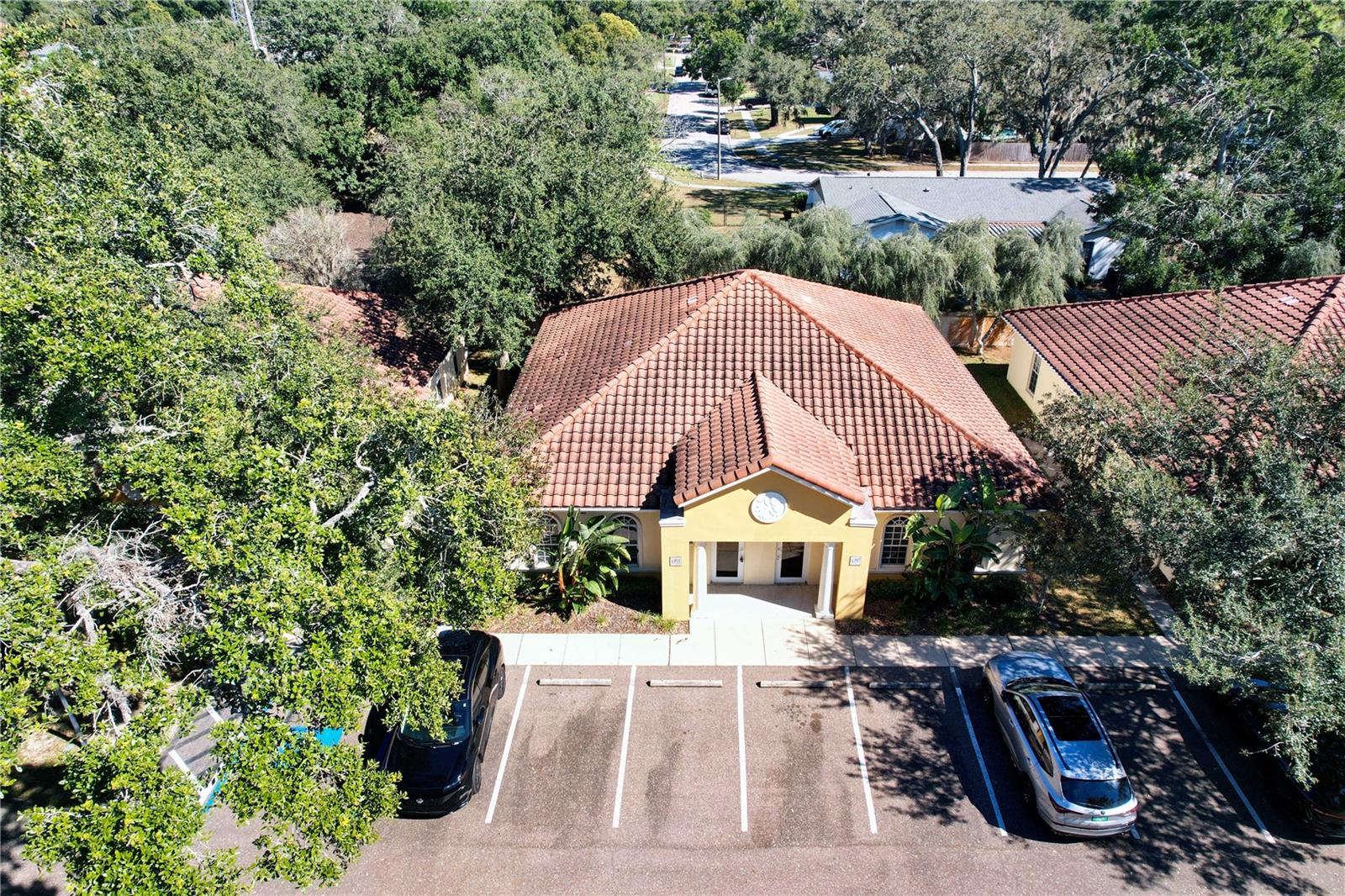 6957 E FOWLER AVE — photo 2