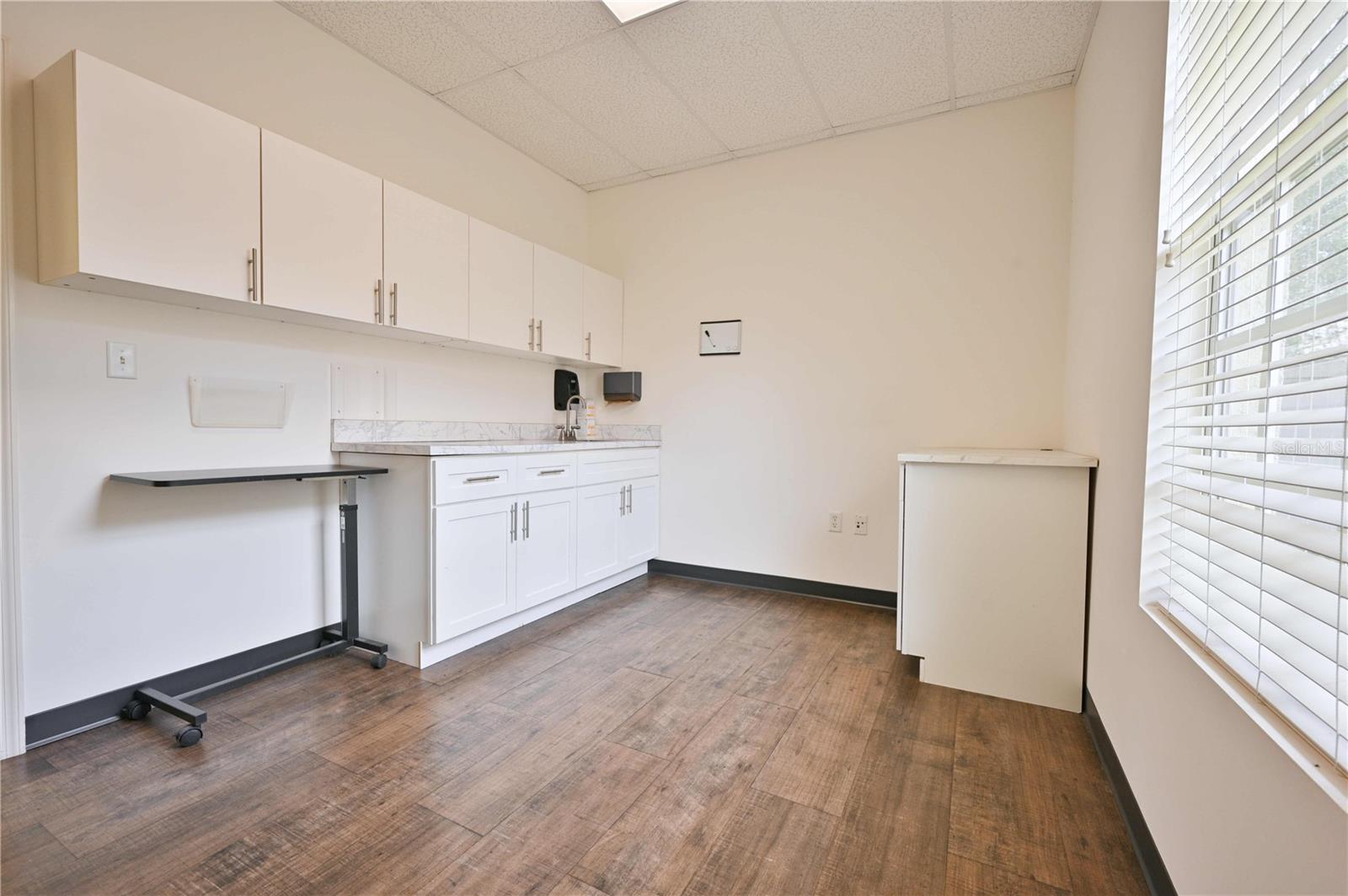6957 E FOWLER AVE — photo 16