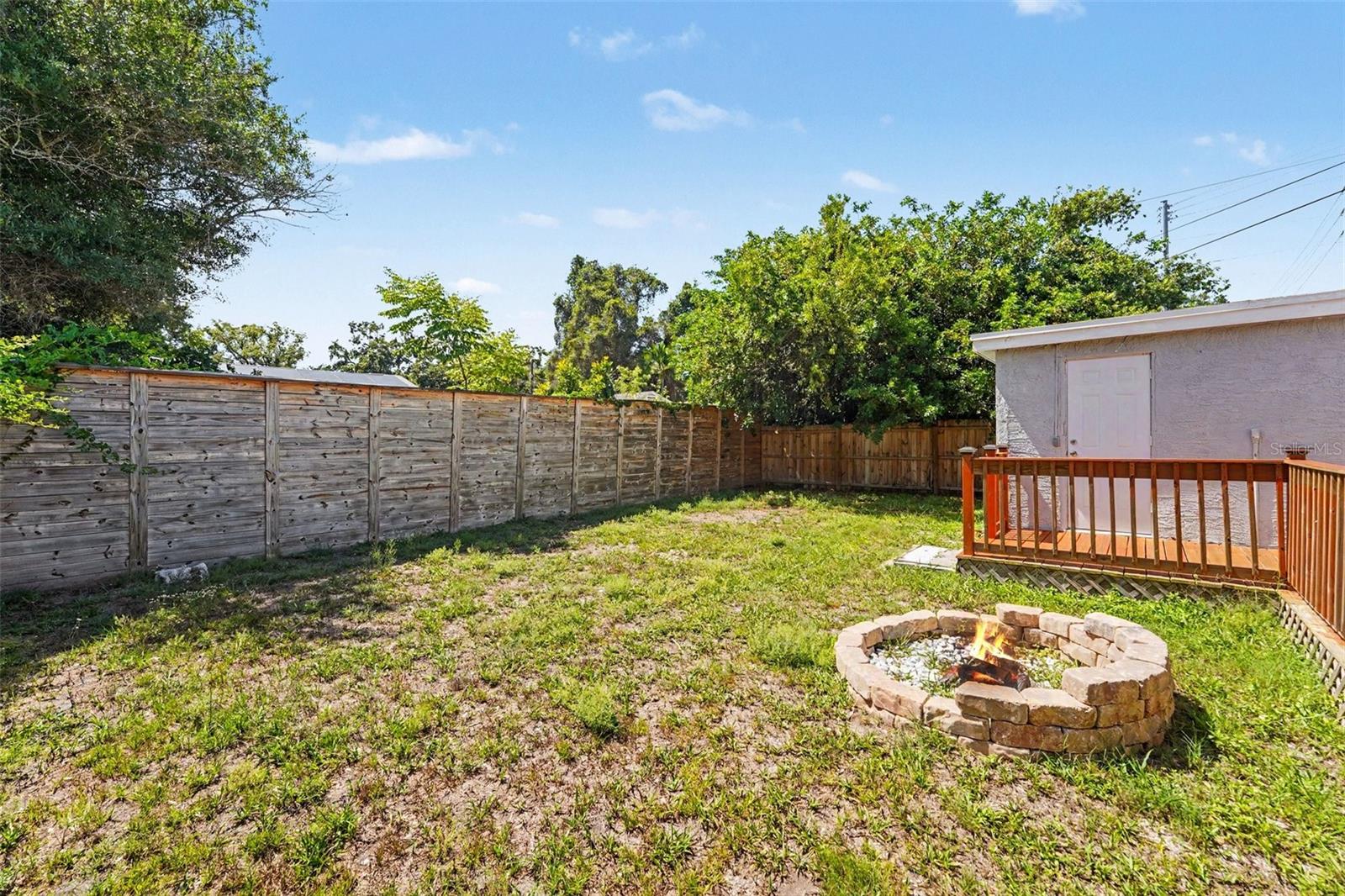 1940 N BETTY LN — photo 5