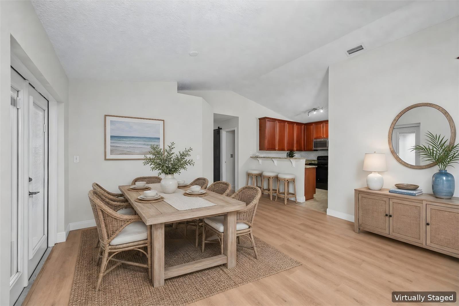 2751 WILSON CT — photo 3
