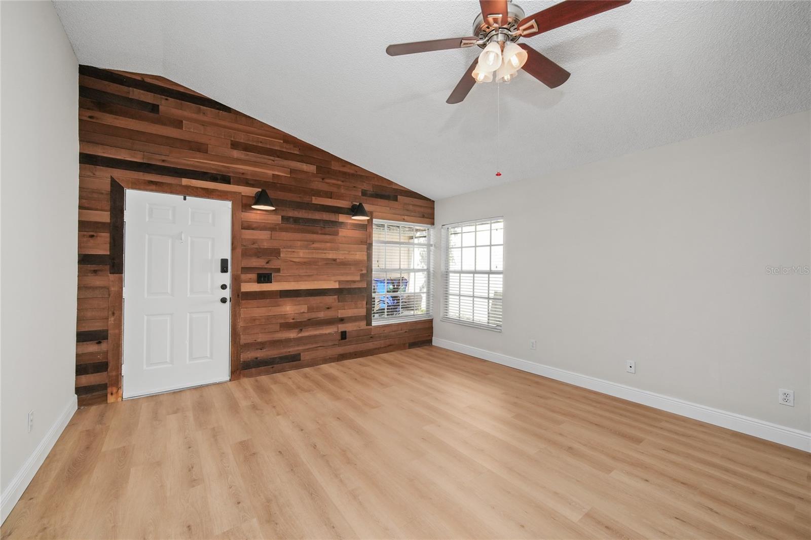 2751 WILSON CT — photo 20