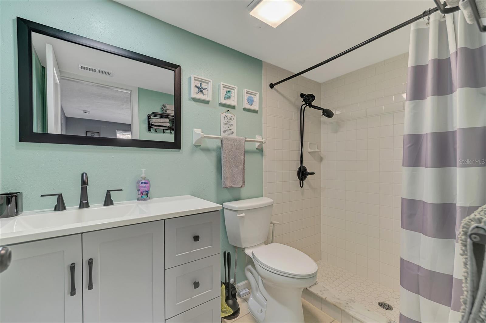 361 FALKLAND RD — photo 25