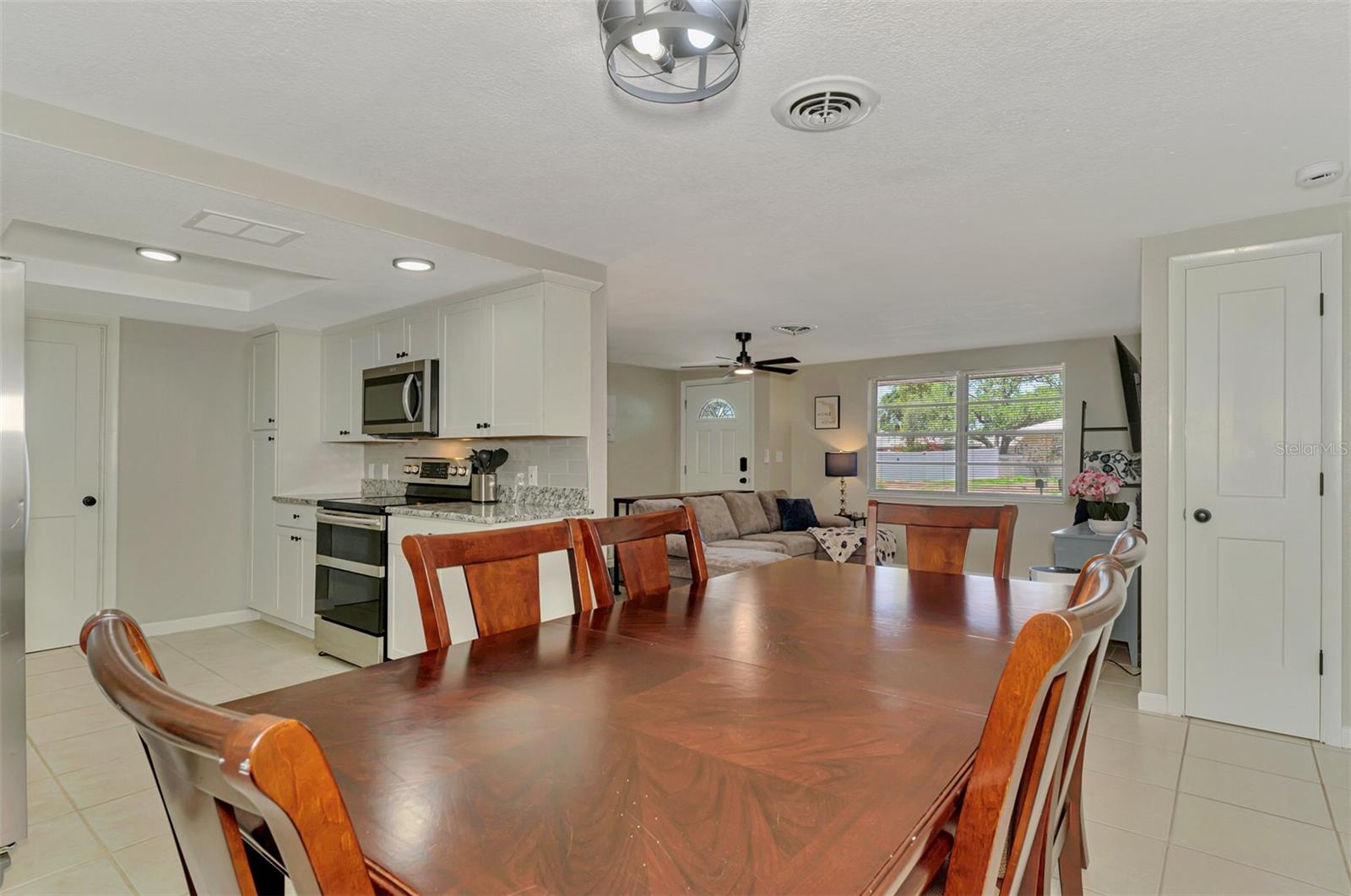 361 FALKLAND RD — photo 20