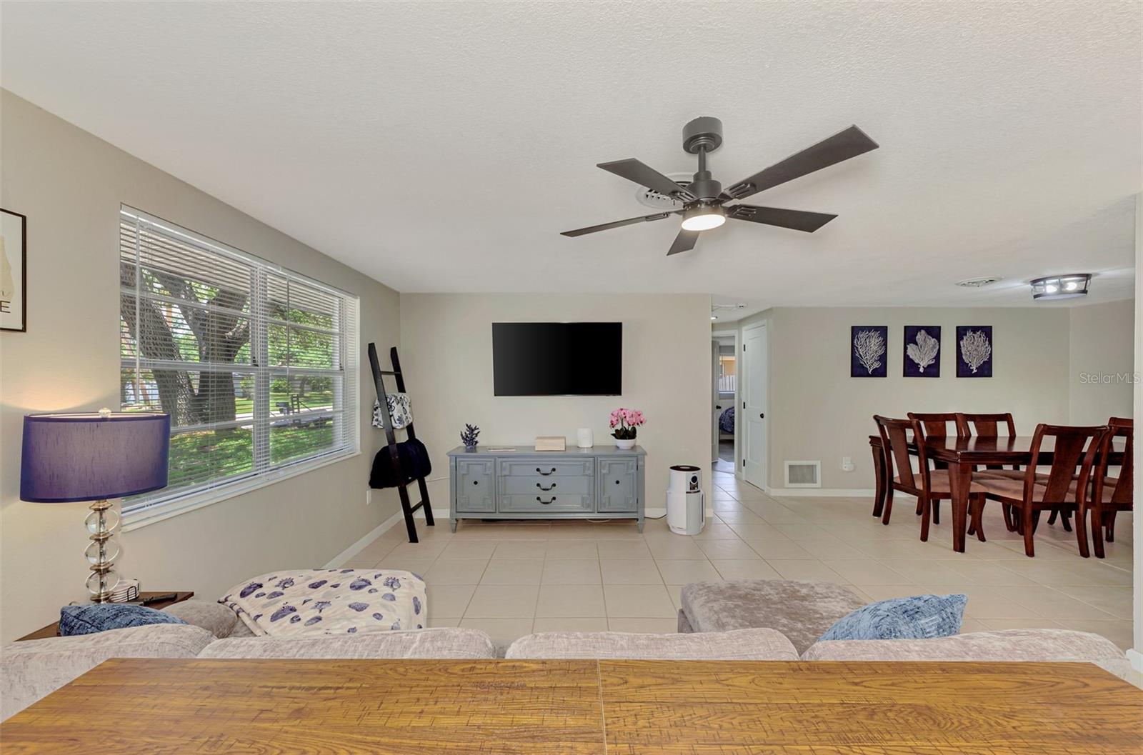 361 FALKLAND RD — photo 7
