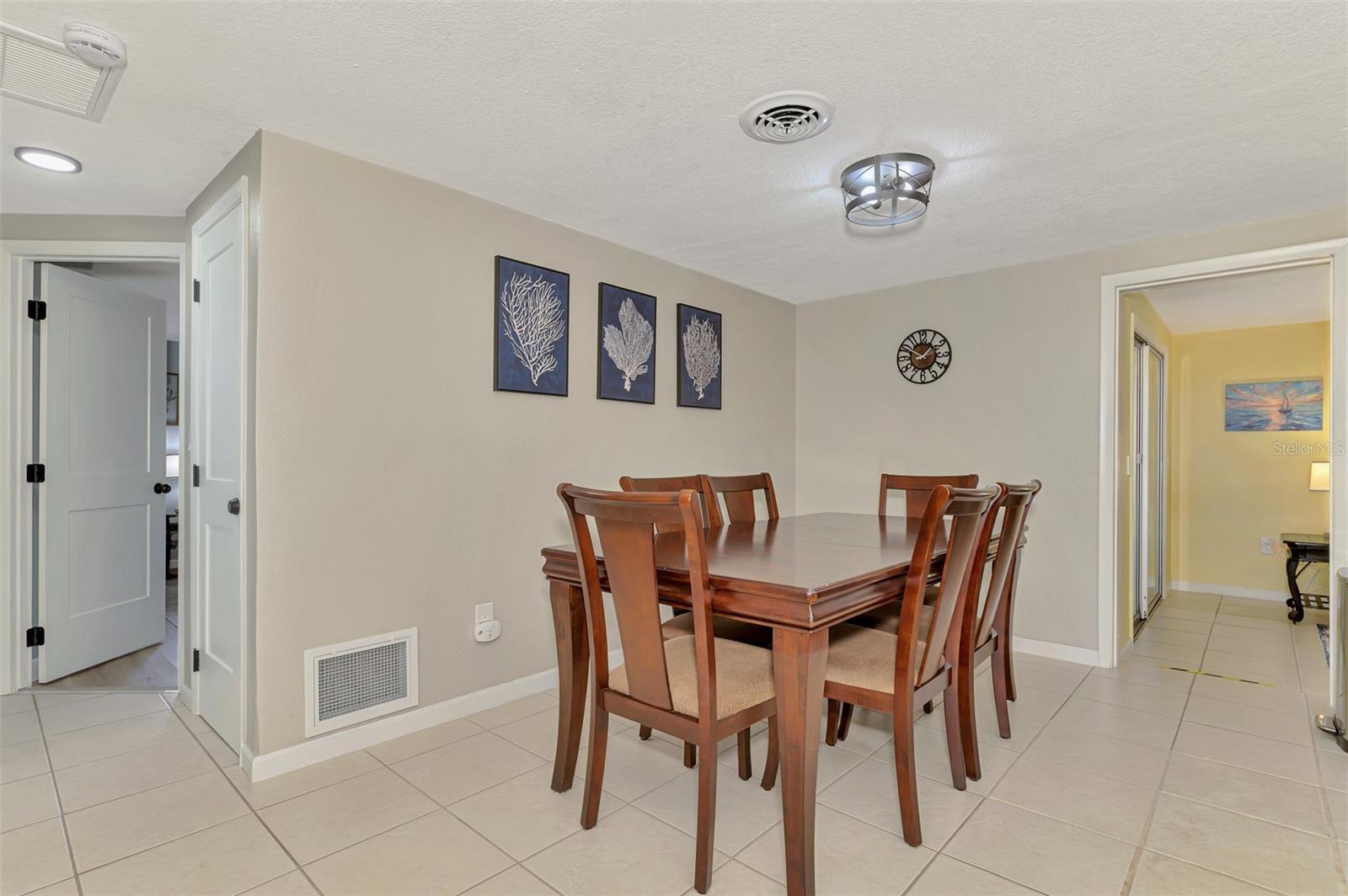 361 FALKLAND RD — photo 19