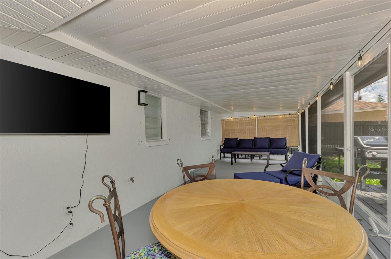 361 FALKLAND RD — photo 34
