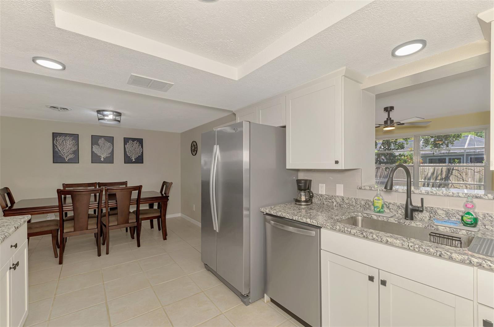 361 FALKLAND RD — photo 18