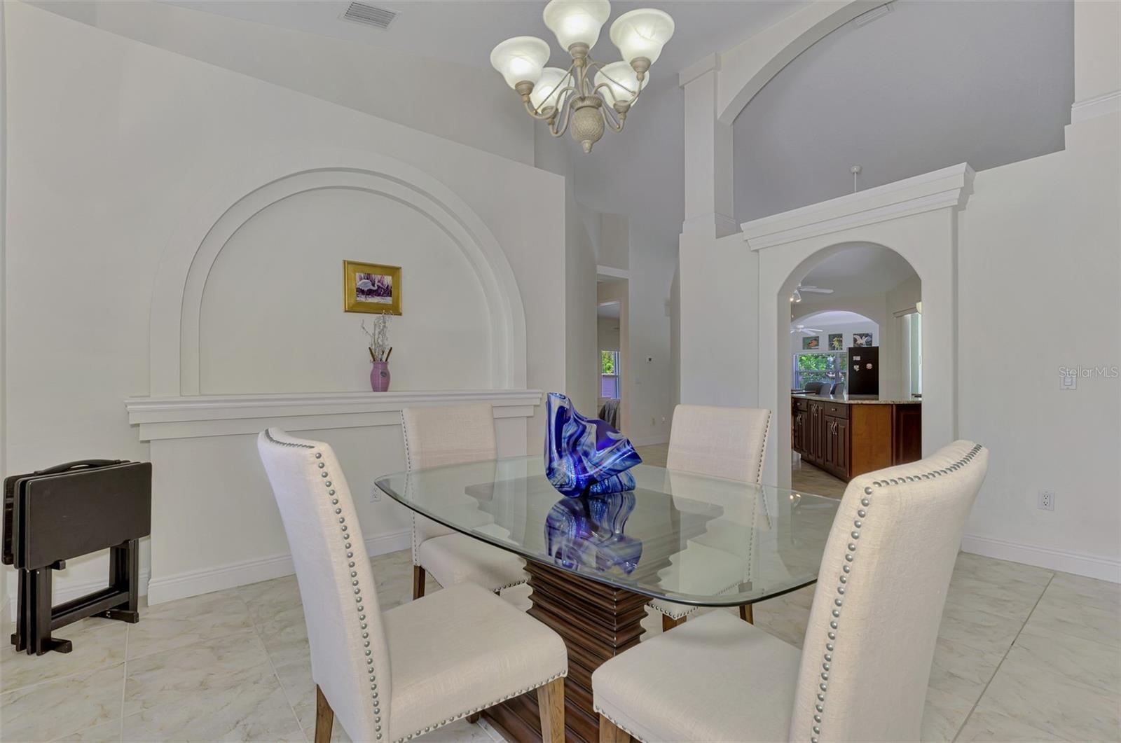 900 PARK PLACE DR — photo 26