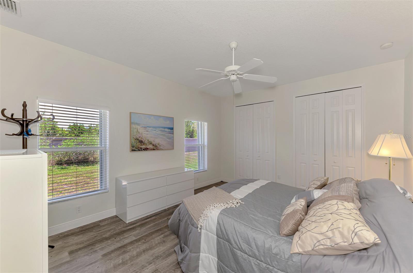900 PARK PLACE DR — photo 42