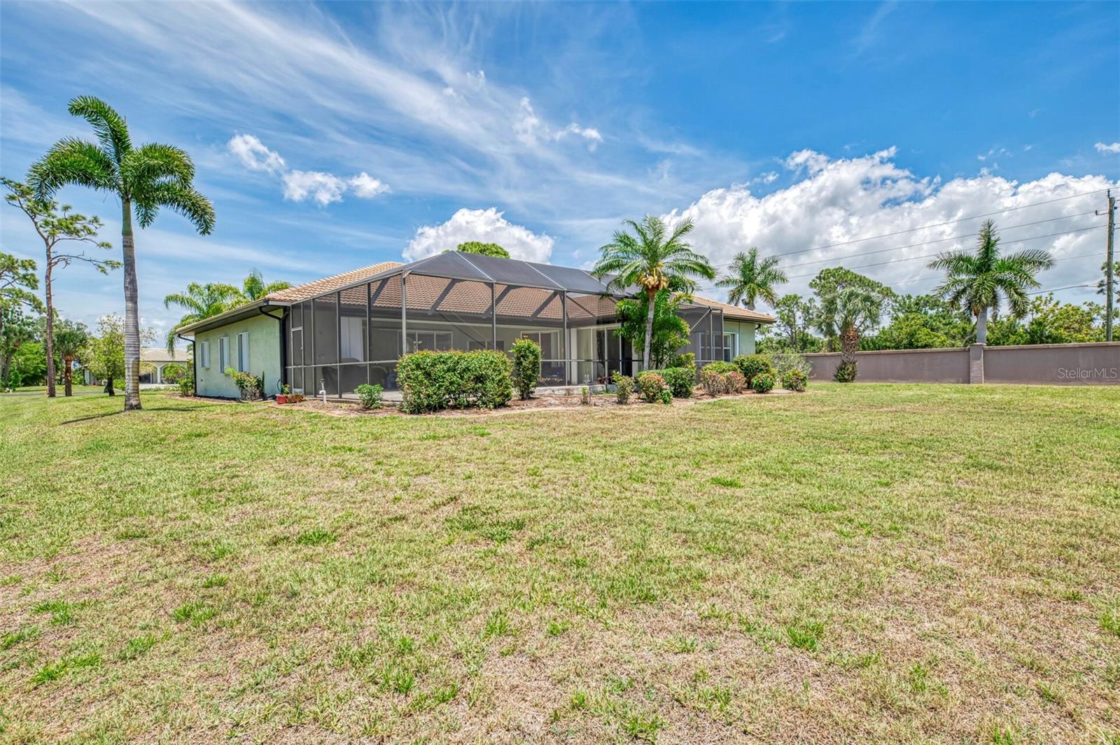 900 PARK PLACE DR — photo 60