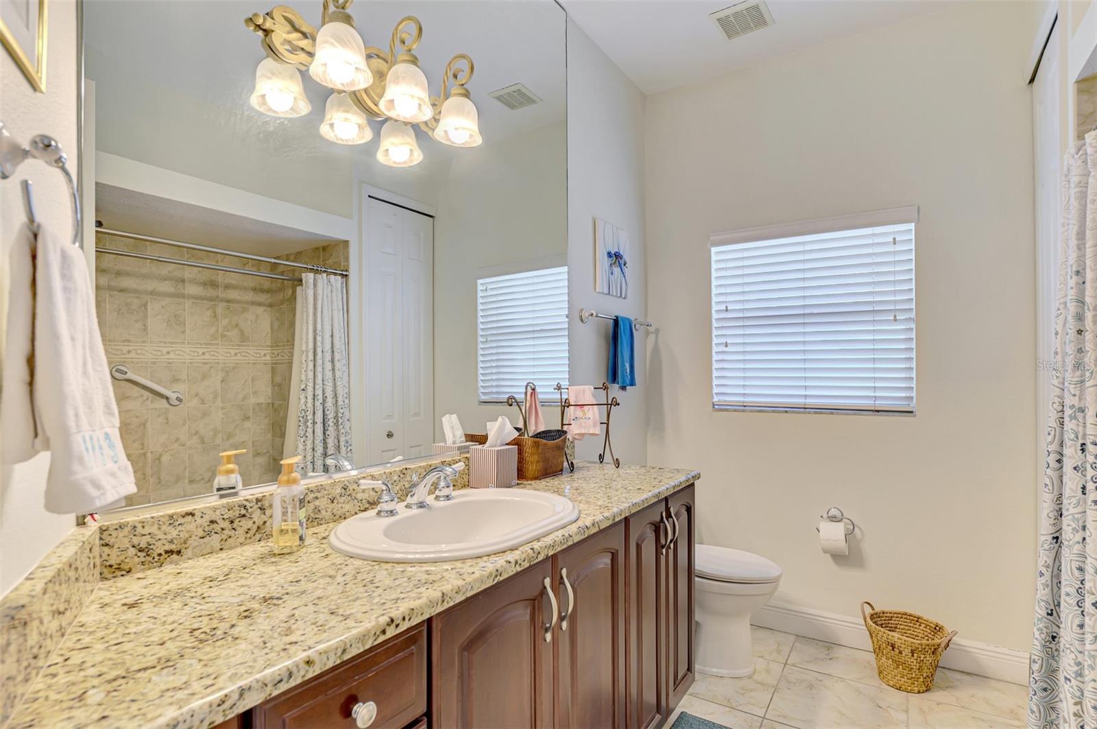 900 PARK PLACE DR — photo 56
