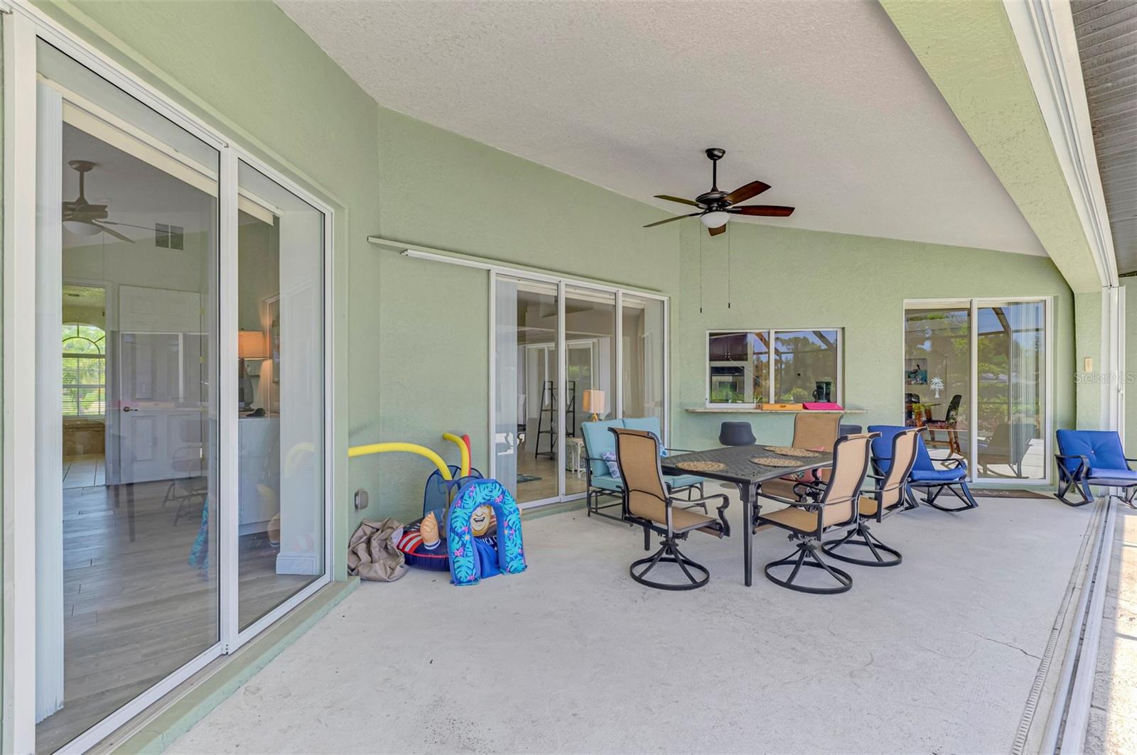900 PARK PLACE DR — photo 14
